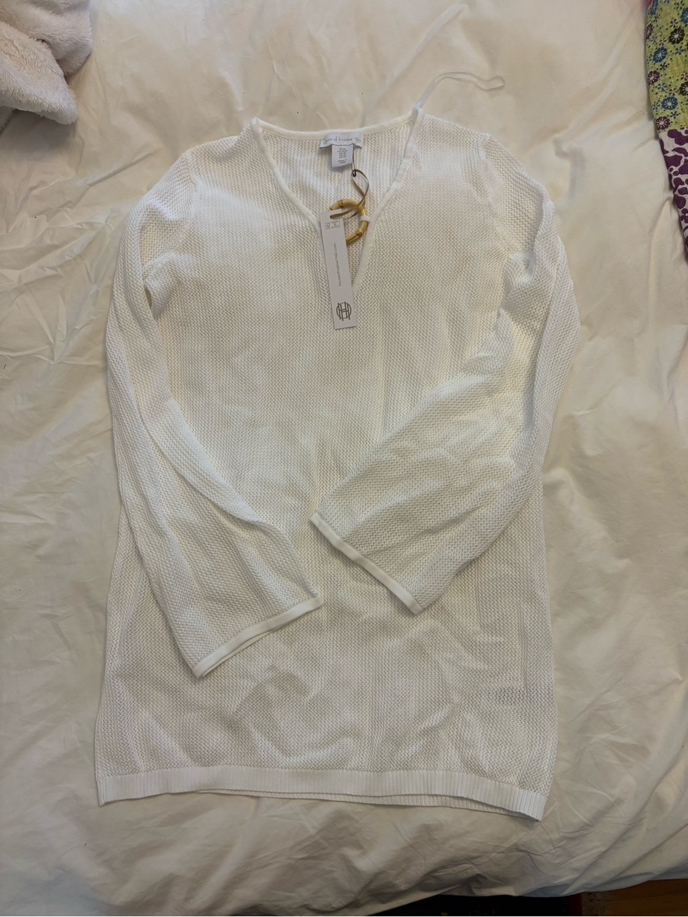 NWT House of Harlow 1960 White Knit Coverup Bamboo Ring Accent